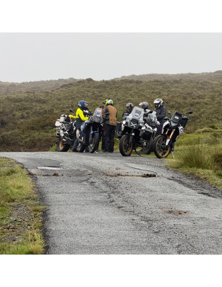 TOUR ESCOCIA (ON-ROAD)