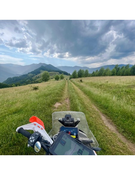 TOUR RUMANIA EN MOTO TRAIL